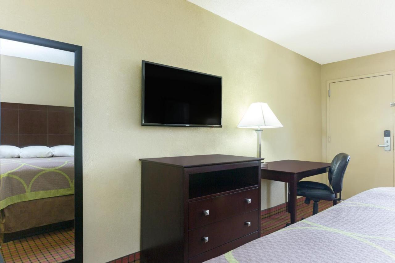 Super 8 By Wyndham Ruston Motel Ngoại thất bức ảnh